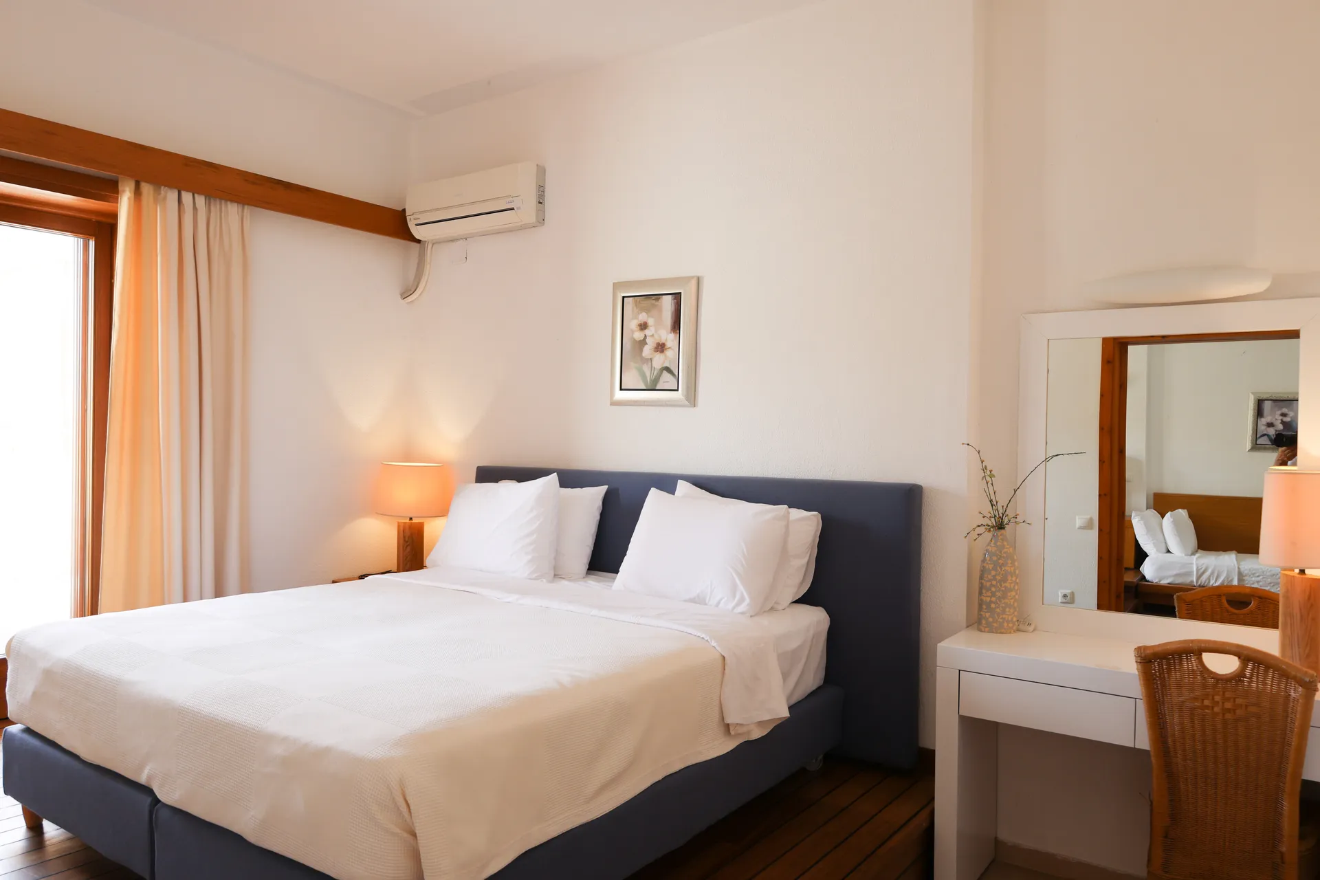 Tiara Holidays - Kanapitsa Mare Hotel - one bedroom suite bedroom